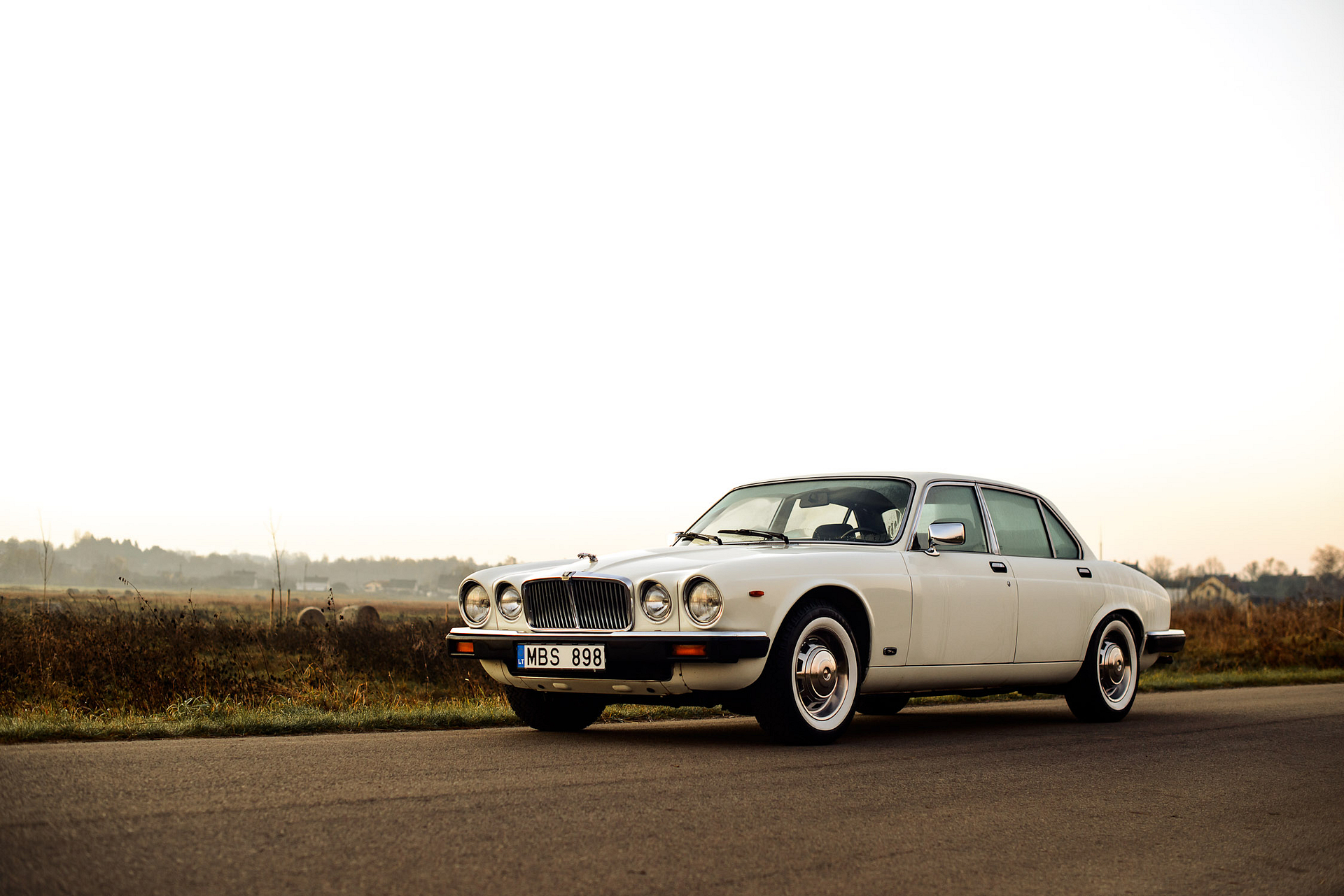 senovinio automobilio nuoma 18