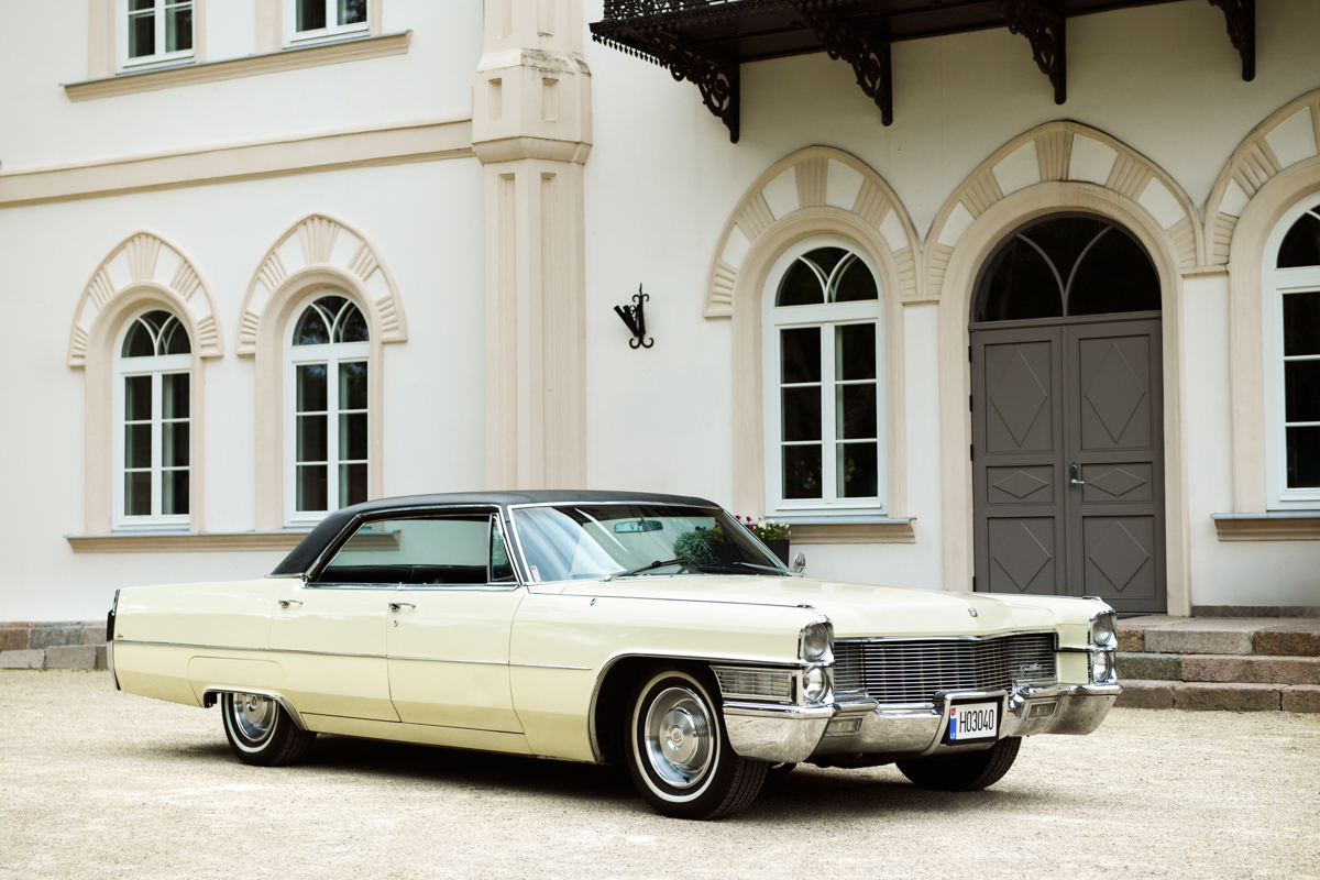 cadillac deville-16